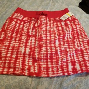 Red and white skort